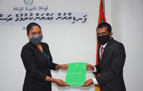 Holhudhoo  Court iss magistrate aku ayyan koffi