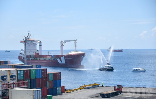 Shipping agent in registry kuran laazim koffi