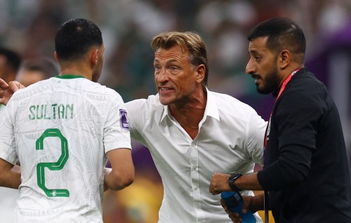 Saudi coach bunee gadha 16 haggu noon kamah, Mexico fail vumun Tata team ah Tata kiyaifi