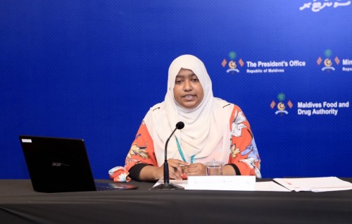 Covid aa beheygothun HEOC inn miadhu haveeru 04:00 gai kulli news conference eh baavvanee