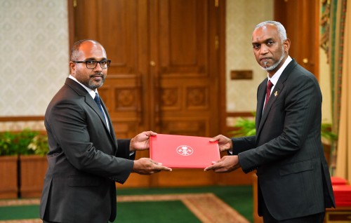Home Minister: Sarukaarun amaaney bungyas beynun iraku beynun magakun dheveyne kamuge yageenkameh noavey!