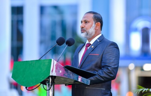 Dhivehi bahah faritha, dhivehi thareehaai sagaafathah fahuruveri dharin binaakuran eba jehey: Imran