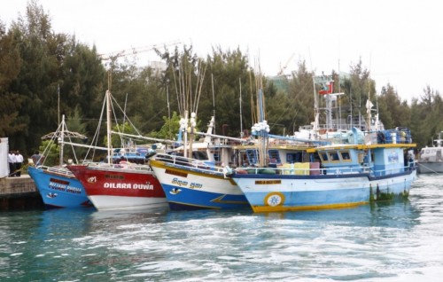 Foreign fish boat fishing illegally stopped, bringing to Male’