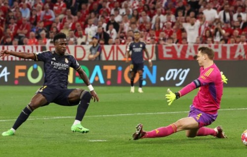 Vinicius ge 2 goal aaeku Real in Bayern aa evvaru koffi
