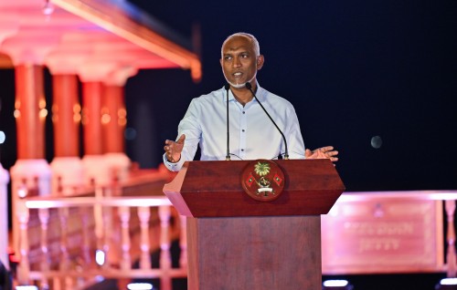 Vaudhuvee meehakah libunu ehves flat eh athunulaane kamah, adhives mi huree e vaudhu matheegai: Raees
