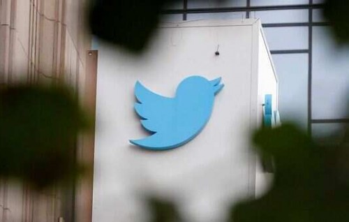Twitter outage sees users told they are over daily tweet limit