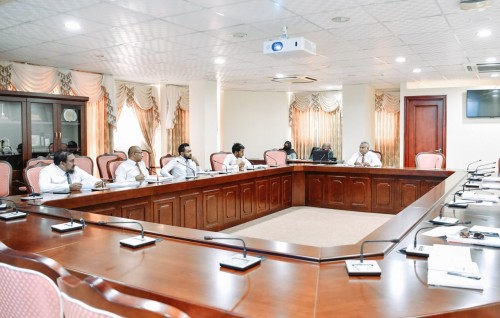 Laamarukazee gaanoonugai gaanoonee huskamuge bodu baagandeh!