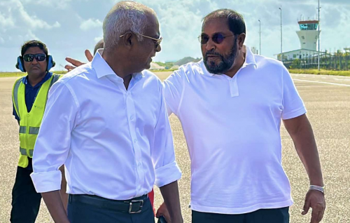 Qasim aaieku 2 dhuvas heydha kurehvvumahffahu Raees Male ah, dhe beyfulhunge mi manzaruthah bunanee keekey?
