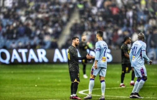 Charity match gai Ronaldo aai Messi ge goal thah, molhuvee PSG
