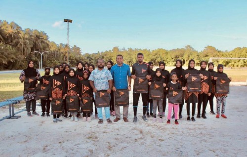 LYD ge furathama Handball Academy aaeku Laamu Atoll ge handball ah dhuru visnumeh!