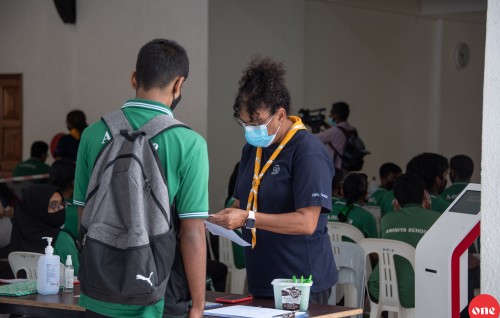 Raajjeyge aabaadheege 12 aharaai 17 aharaa dhemedhuge 20,239 kudhinnah vaccine jahaifi: Education
