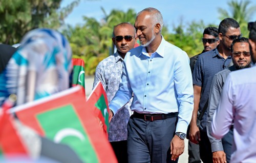 Huttifaivaa mashroou thah kuriah gendhan bulk koh bodu hila gennanee