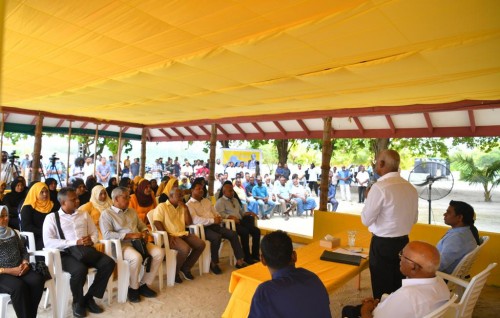Dhiriullhey rashakun asaasee hidhumaiy thah komme meehakah ves faseyha kamaa eku liben jeheyne: Raees