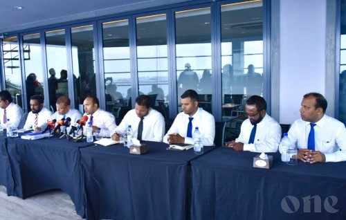 Raees Yameen athun faisaa hoadhan ulhenee siyaasee gothun biru dhekkumah: Vakeelun