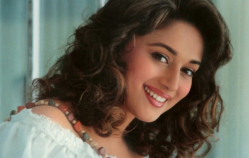Madhuri Dixit microbiology in degree eh ove, biologistakah nuvevunas bollywoodgai  kaamiyaabu!