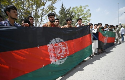 Afghanistan ge minivan dhuvas faahagakuramundhiya aammunge dhemeehakuTaliban in maraalaifi