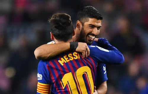 Messi aa eku retire kurumakee dhekey huvafeneh: Suarez