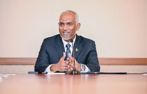 Vape manaa kurun; Raees Muizge ge ''gut'' ninmevumeh, miee cigarette ves manaa kuran vee vaguthu!