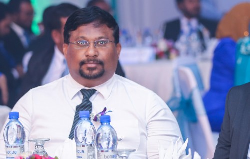 Fandiyaaru Ali Rasheed sharee'athah vadainugen 