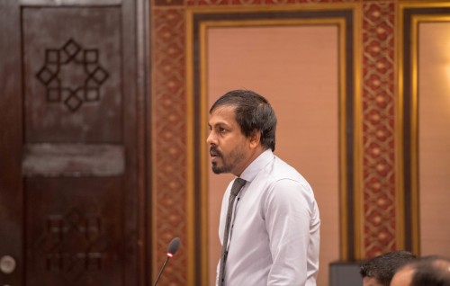 Committeen nafrath ge bill nimmaafai vanee sarukaaraai, HRCM ge islaahuthakaa dhekolhah: Ismail