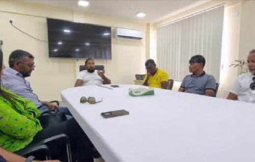 Fayyaaz aai Qasim badhdhalu kurevvumun Inthi ge team rathah, JP inn bunanee party ehge inthihaabaa nubeheyne kamah
