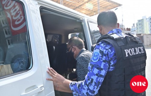 Adhurey himeneyhen Idhikolhu muzaaharaage therein bayaku fuluhunge belumuge dhashah gengosfi