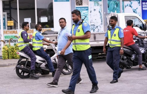 Mohamed Ismail anekkaa ves hayyaru kohfi