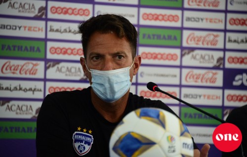 Bengaluru coach Pezzaiuoli ge faadu kiyun referee ah: '' Technology beynun kuran jehey''