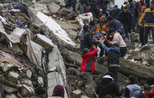 Turkey-Syria binhelun: Maruvi meehunge adhadhu 11,100 ahvure matheegai!