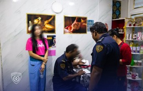Saloon aai spa thakuge inspection eh fashaifi
