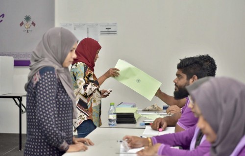 Anna mahu baa council ge executive committee ah aa memberun inthihaabu kuranee 