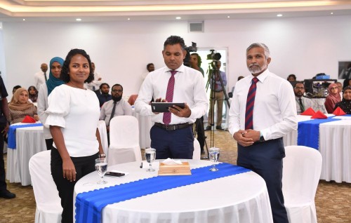 Sarukaaru idhaaraa thakugai ''Gems workspace'' beynun kuran fashaifi