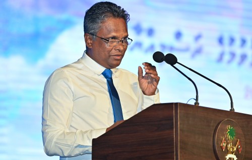 Mi aharuge amaazakee 3 billion rufiyaa ge viyafaari koh 300 million ge faidhaa eh hoadhun: Azim