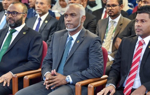 Quran ah Dhivehi fasgandun haggu mathiveri dharaja dhinumugai mi sarukaaru fisaari dheelathi vaane: Raees