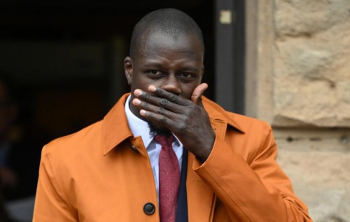 Rape ge massalain salaamaiyvithaa 5 dhuvas fahun Mendy Lorient ah