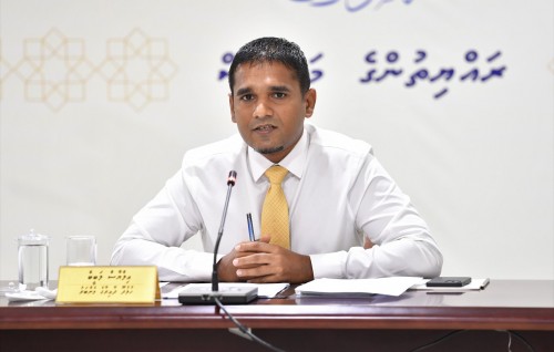 Raees Nasheed ah dhin hamalaage thahugeegu kuriah gendhaa 241 Committee inn Ilyaas labeeb isthiufaa dhevvaifi