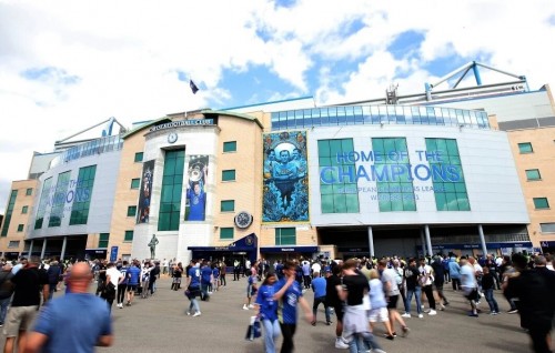 Adhabun salaamaiyy vaan Chelsea in hotel thah vikkaalun premier league ah massala akah nuvi!