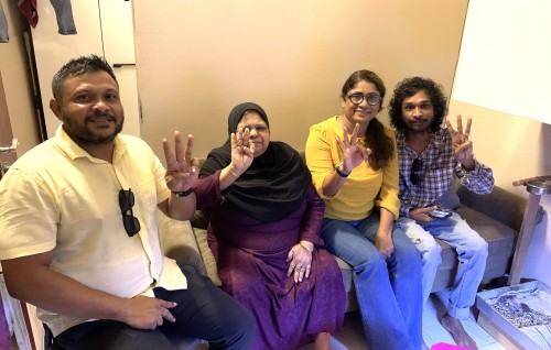 Raees Solih ah campaign kohdhevvumah Mariya Door to Door ah