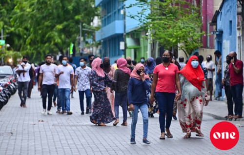 Eid ge furathama 2 dhuvahu haveeru 4 in 6 ah Male' gai vehicle nudhuhveyne