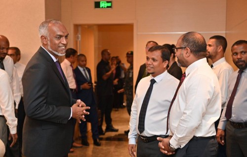 Raees Muizzu rasmee dhathurufulhehgai China ah furaavadaigenfi