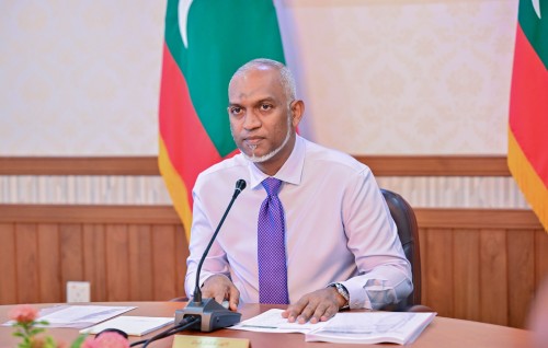 Amaazakee deficit kudakoh, dharani nagaa adhadhu madhukoh, budget deficit 9.4 billion ah kudakurun: Raees