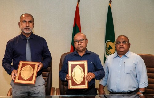 Manadhoogai 700 meehun ge jaagaige miskitheh imaaraaiy kuran bayakaa havaalu koffi