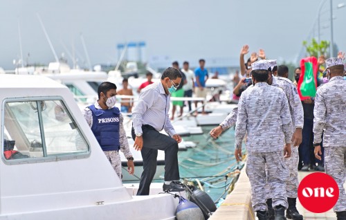 Ithuru massalaeh gai Raees Yameen angaara dhuvahu fuluhah haaziru kuranee