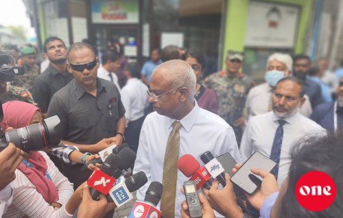 Kamaa behey faraai thakaa miadhu bahddhalu kuraanan, avas fiyavalhu thakeh alhaanan: Raees