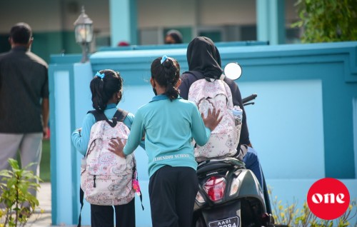 Haiy folhuvaiy: School list, Bodu fenfulheege 3 mathi, bodu jeymufulhiehgge mahccheh, Jugo holhieh, aadhaige holhieh!