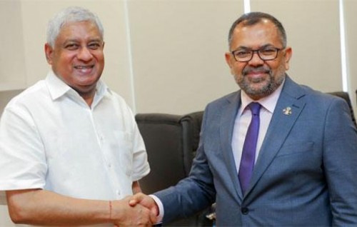 Lanka in dhivehinnah 90 dhuvahuge on arrival visa libeyne kamuge yageen kan dheefi