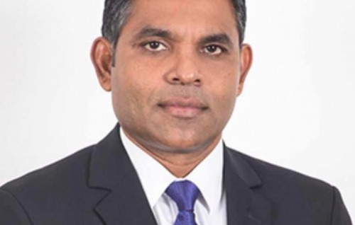 Dhivehi thaareekhu: Naiburaeesunge thaareekhun Faisal Naseem recordeh gaaimkurahvvaifieve.