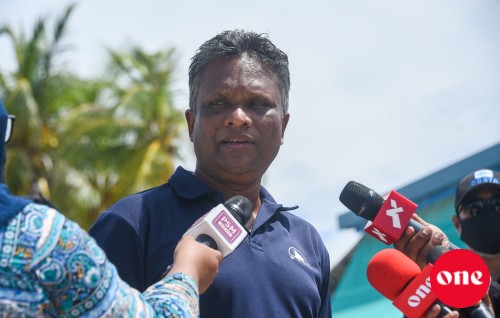 Hoarafushee Airport akee binn hihkkaigen Raahjjeygai mihaa thanah enme avahah hedhi airport: Azim