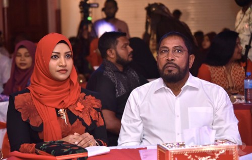 Mi sarukaarun Nahula bahattavanee hiydhathi kamaai veynugai, ekaheri kohgen: Qasim