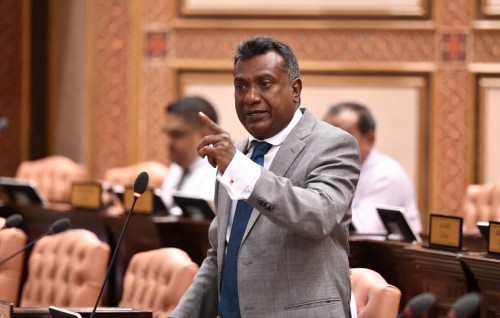 Beyadhabee bahruvain rayyithunaa vaahaka dhekumun Jabir MDP in vakikoffi